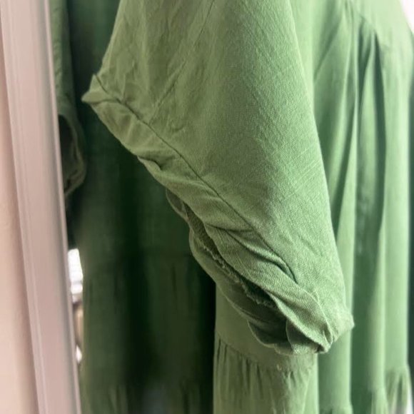 Umgee + Green and Light Blue Linen Blend Dip Dye Dress - Size 1XL - Picture 5 of 5